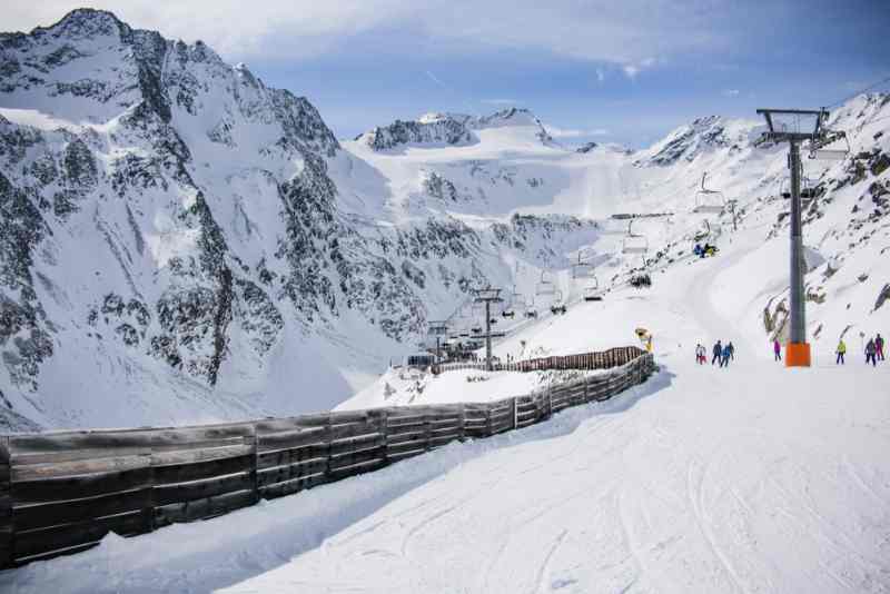 Estaciones de esqu&iacute; de Islandia