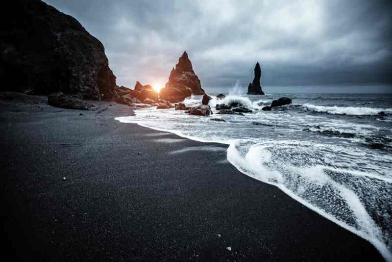 Playa de arena negra de Reynisfjara