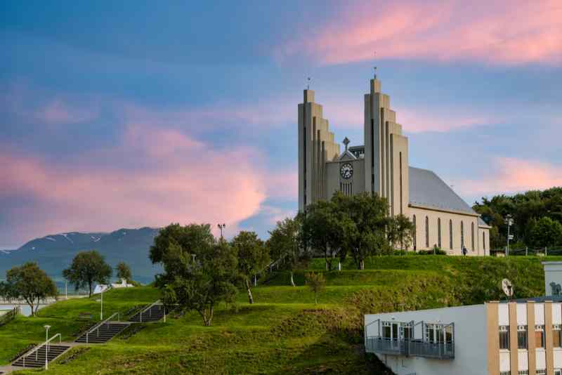 Iglesia de Akureyri